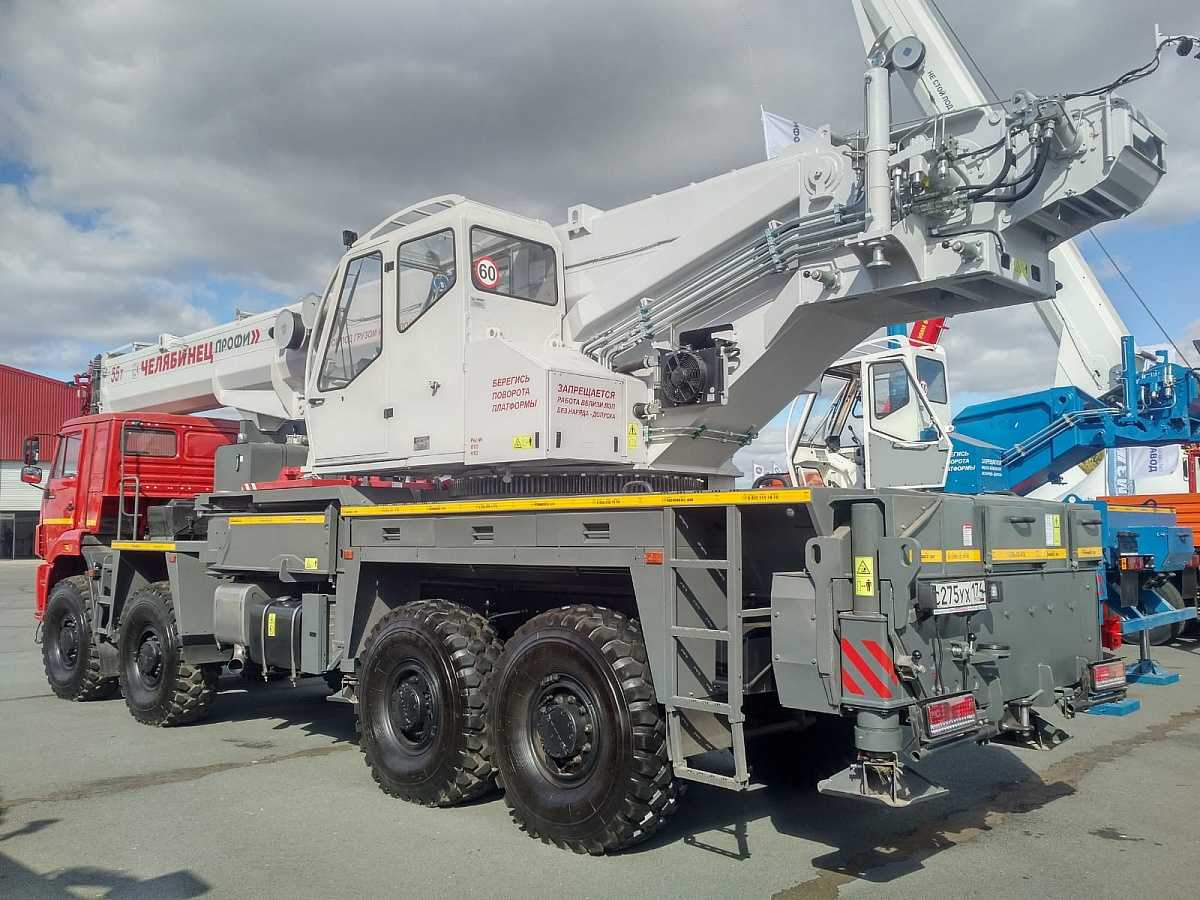 Автомобильный кран Челябинец 55 тонн - Челябинский Механический Завод